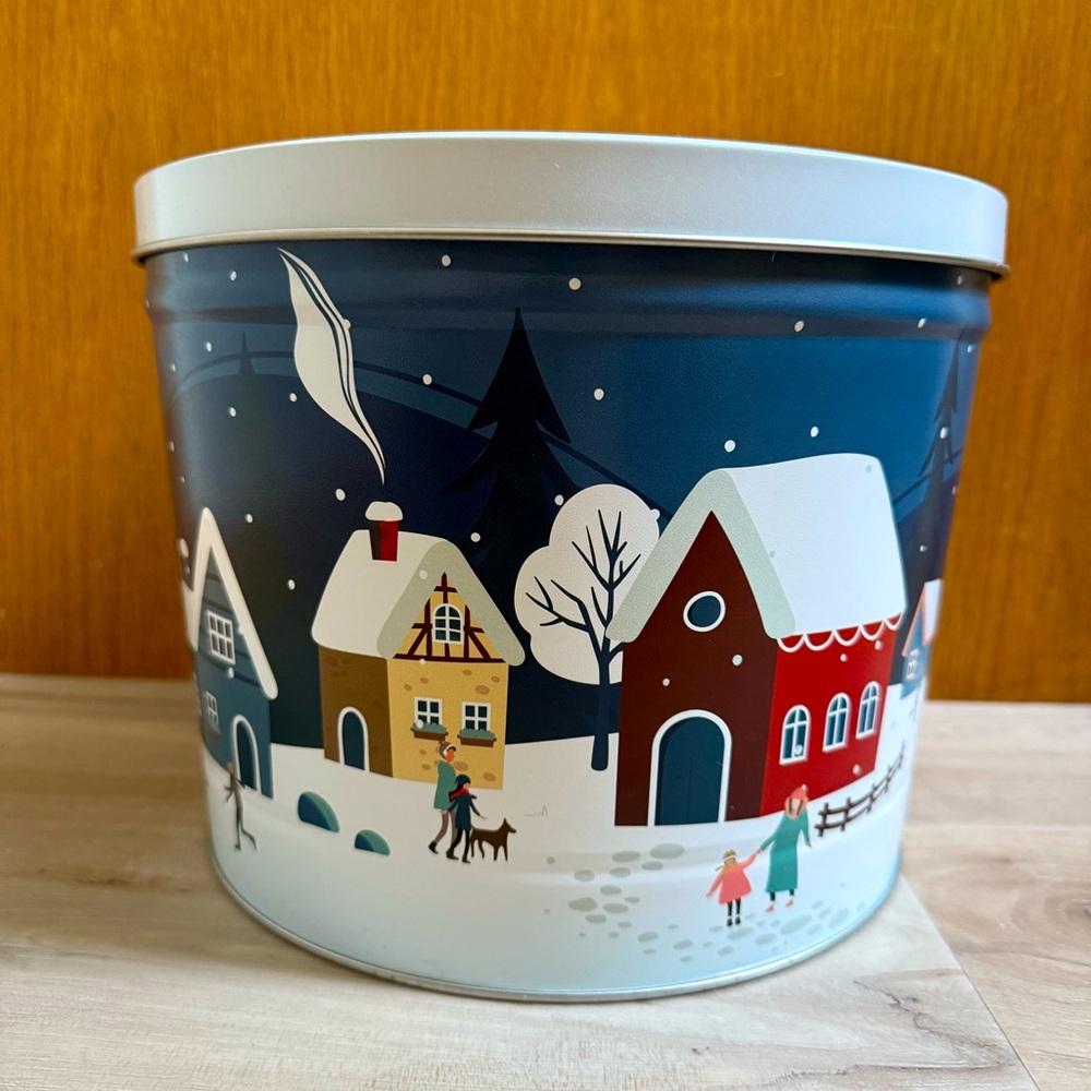 Popcorn Factory Holiday Tin